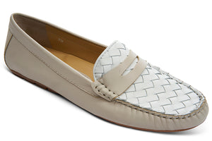 The Vaneli Adebel in the Bone/White combination is a great neutral shoe.  Leather penny loafer with basketweave design vamp and penny keeper.