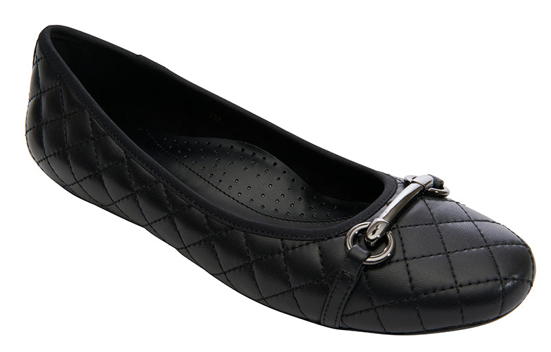 Stacy black quilted leather skimmer features a metal bit.