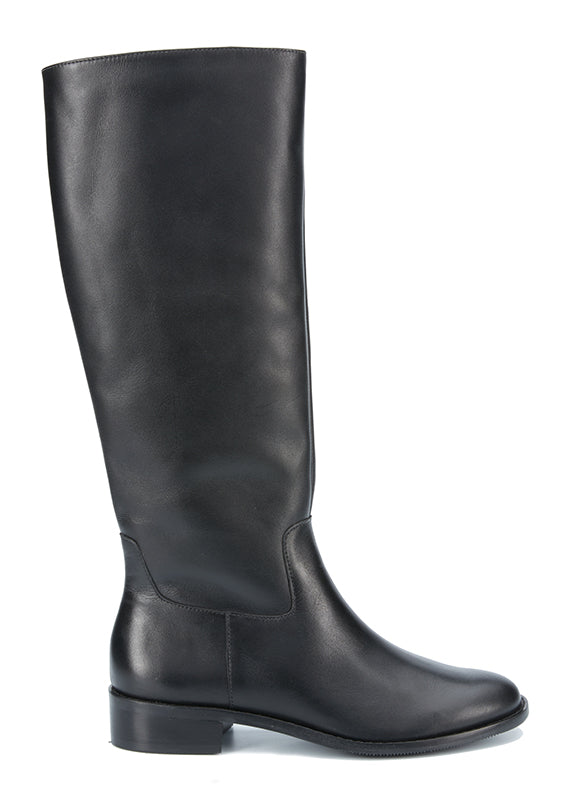 The Meadow by Walking Cradles is an equestrian style boot.  Crafted with cashmere leathers and features the Tiny Pillows construction to keep you comfortable.  Features a wide shaft.