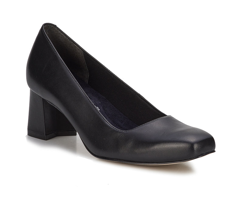 Meredith is an all-day pump designed with an on-trend slightly squared tapered toe and notched block heel. Heel height: 2