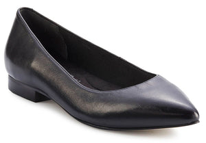 Stun in the Reece by Walking Cradles! This classic pointed toe flat really brings style to any outfit.  The Reece is constructed with the Tiny Pillows construction, cashmere leather and a rubber outsole.  Heel height is approximately 3/4 inch.