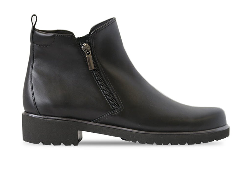 Munro Rourke Black Leather Boot (Women) – Cook and Love Shoes