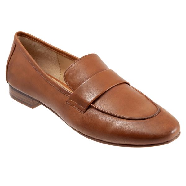 Gemma is a modern take on a classic design and surrounds your feet in soft leather. Gemma features a cushioned footbed and flexible rubber sole. Leather upper Leather upper lining Memory cushioned smooth and sueded leather footbed 3/4